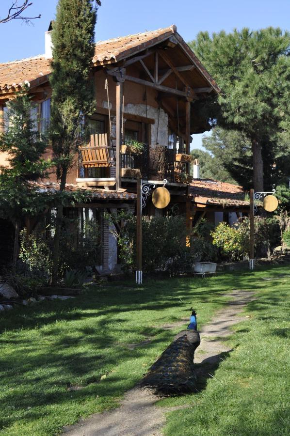 Hospedium Hacienda Las Cavas Ольмедо Экстерьер фото