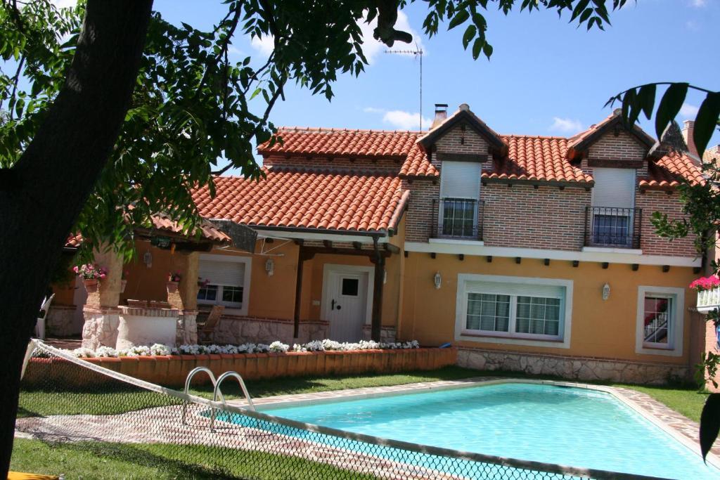 Hospedium Hacienda Las Cavas Ольмедо Экстерьер фото